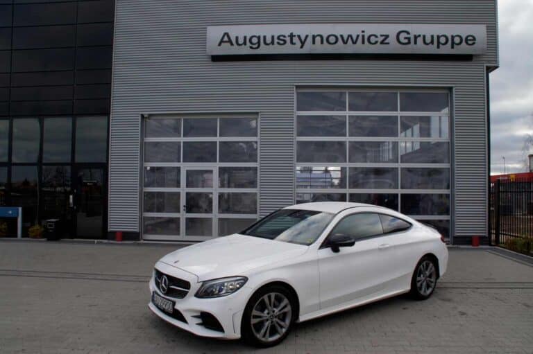 W205 C200 4Matic Coupe