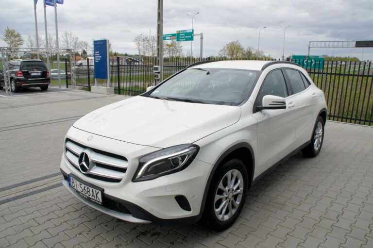 X156 GLA180